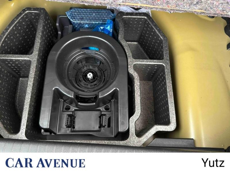 Used PEUGEOT 208 1.2 PureTech 75ch S&S Style 2022 Jaune € 12490 in Yutz