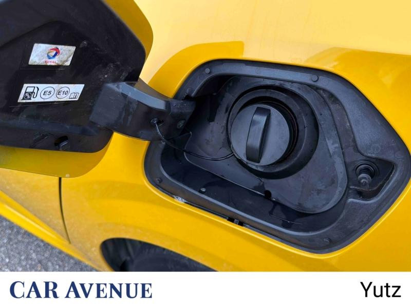 Used PEUGEOT 208 1.2 PureTech 75ch S&S Style 2022 Jaune € 12490 in Yutz