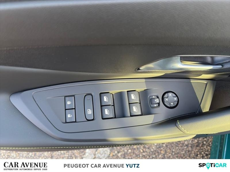 Used PEUGEOT 308 1.2 Hybrid 145ch GT Exclusive e-DCS6 2025 Bleu € 37633 in Yutz