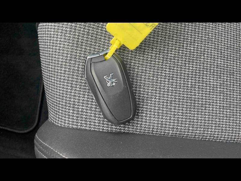 Occasion PEUGEOT 3008 1.2 PureTech 130ch E6.c Allure S&S 2019 Noir Perla Nera (M) 12990 € à Yutz