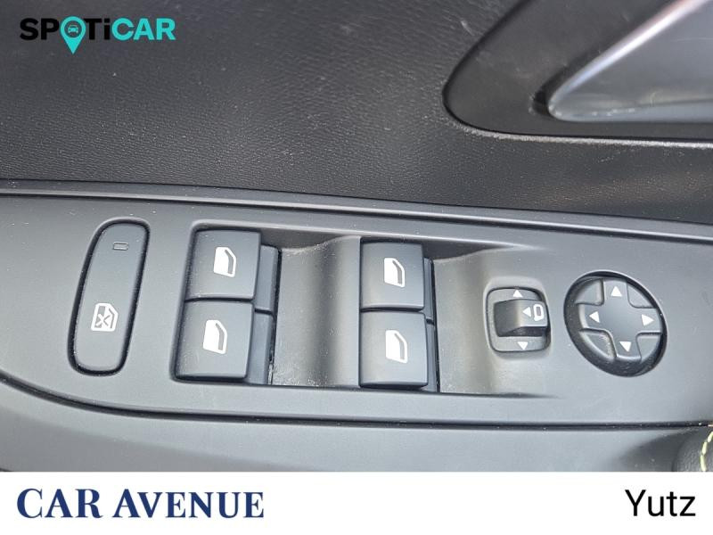 Used PEUGEOT 208 e-208 136ch GT 2021 Bleu Vertigo (V) € 15990 in Yutz