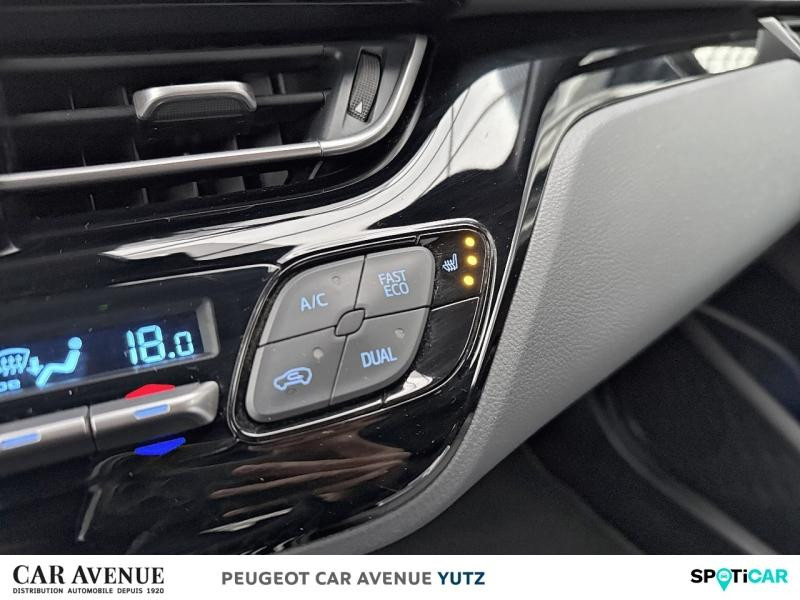 Occasion TOYOTA C-HR 184h Distinctive 2WD E-CVT MY22 2022 Blanc Lunaire nacré bi-ton 23790 € à Yutz