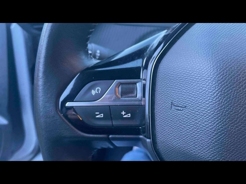Used PEUGEOT 208 1.2 PureTech 100ch S&S Style 2021 Gris Artense (M) € 12590 in Yutz