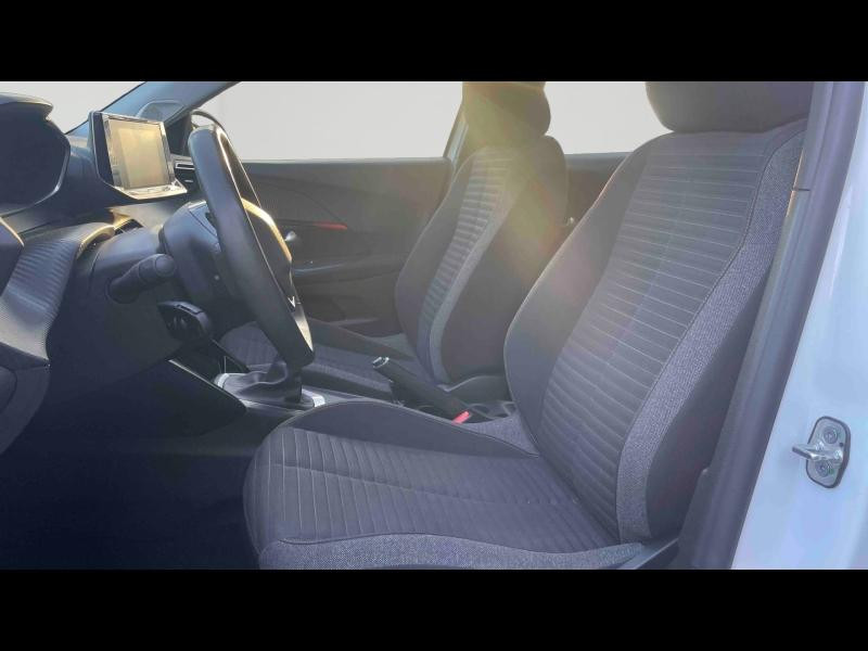 Used PEUGEOT 2008 1.2 PureTech 100ch S&S Active 2021 Blanc banquise (O) € 13790 in Yutz