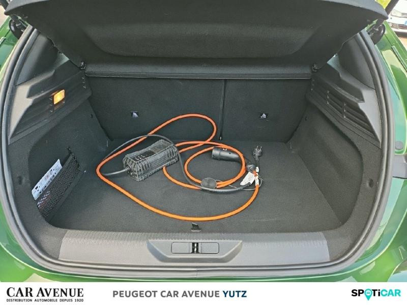 Used PEUGEOT 308 PHEV 180ch Active Pack e-EAT8 2022 Vert Olivine (M) € 20490 in Yutz