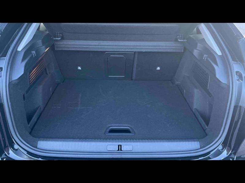 Used CITROEN C4 1.2 Hybride 145ch S&S PLUS Automatique 2025 Noir Perla Nera (N) € 22990 in Yutz