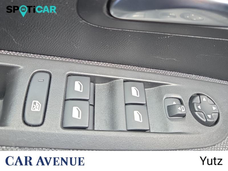 Occasion PEUGEOT 208 1.2 PureTech 75ch S&S Style 2022 Rouge Elixir (V) 12490 € à Yutz