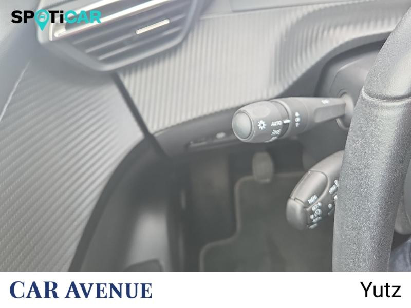 Occasion PEUGEOT 208 1.2 PureTech 75ch S&S Style 2022 Rouge Elixir (V) 12490 € à Yutz