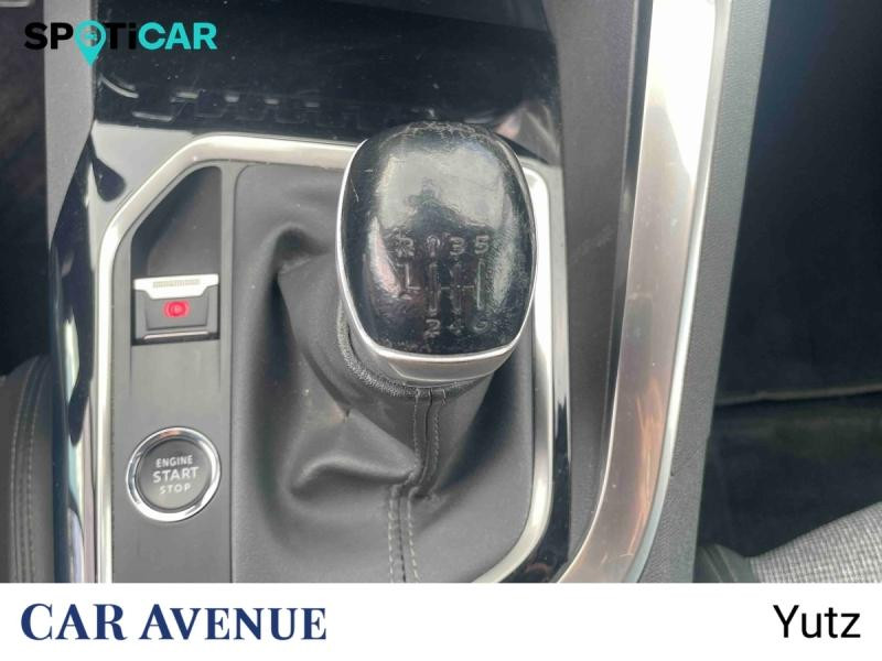 Occasion PEUGEOT 3008 1.2 PureTech 130ch E6.c Allure S&S 2019 Noir Perla Nera (M) 12990 € à Yutz