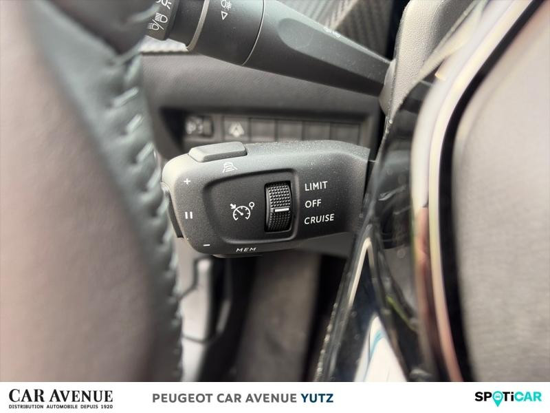 Occasion PEUGEOT 2008 e-2008 136ch Allure 2025 Gris Selenium (M) 35696 € à Yutz