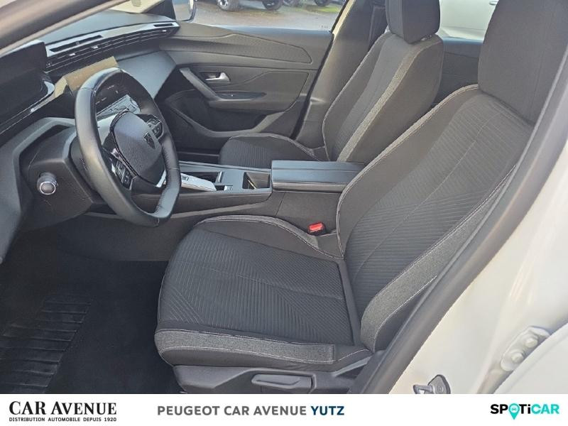 Used PEUGEOT 308 PHEV 180ch Active Pack e-EAT8 2022 Blanc Banquise (O) € 20490 in Yutz