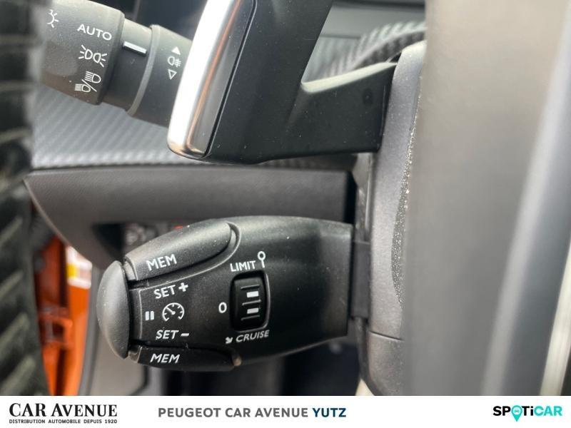 Used PEUGEOT 2008 1.2 PureTech 130ch S&S Allure EAT8 2021 Orange € 14190 in Yutz