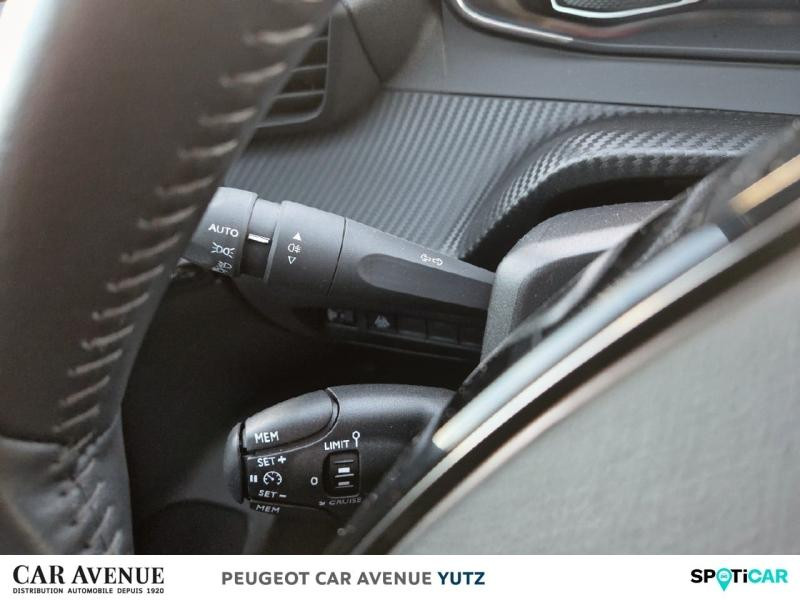 Occasion PEUGEOT 208 1.2 PureTech 75ch S&S Style 2022 Jaune 12390 € à Yutz