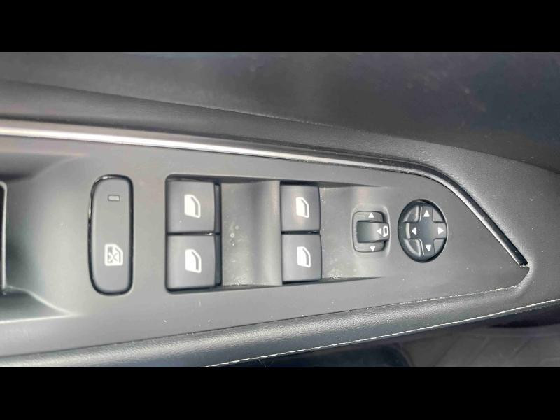 Occasion PEUGEOT 3008 1.2 PureTech 130ch E6.c Allure S&S 2019 Noir Perla Nera (M) 12990 € à Yutz