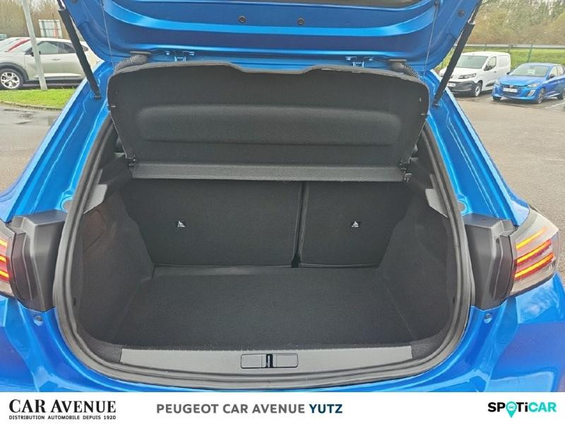 Occasion PEUGEOT 208 1.2 Hybrid 100ch Allure e-DCS6 2024 Bleu Vertigo (V) 19790 € à Yutz