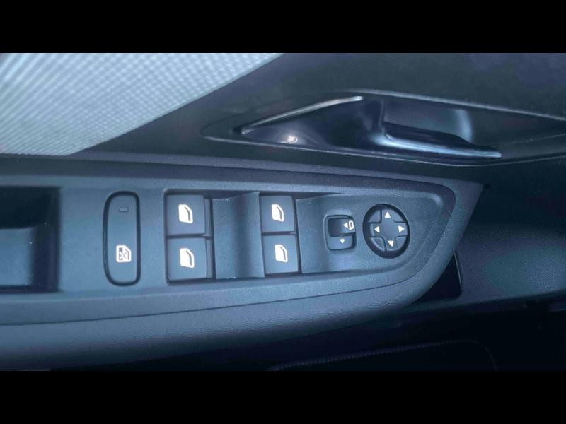 Used CITROEN C4 1.2 Hybride 145ch S&S PLUS Automatique 2025 Noir Perla Nera (N) € 22990 in Yutz