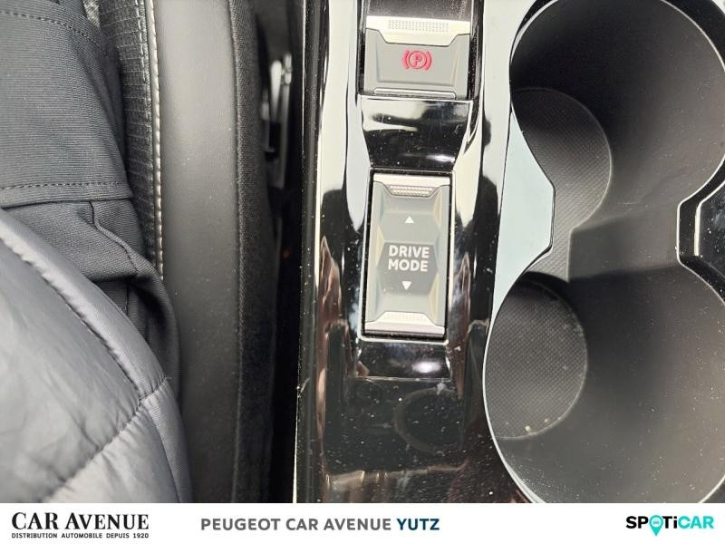 Occasion PEUGEOT 2008 e-2008 136ch Allure 2025 Gris Selenium (M) 35696 € à Yutz