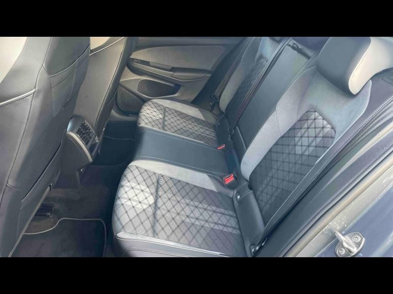 Occasion VOLKSWAGEN Golf 1.5 eTSI OPF 150ch R-Line DSG7 2024 Gris Dauphin métallisée 27990 € à Yutz