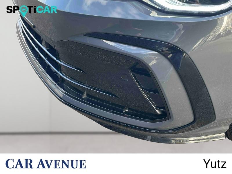 Occasion VOLKSWAGEN Golf 1.5 eTSI OPF 150ch R-Line DSG7 2024 Gris Dauphin métallisée 27990 € à Yutz