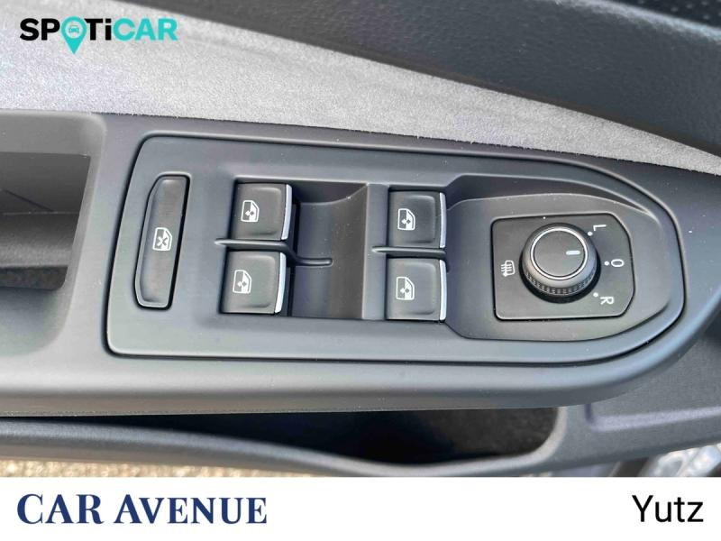 Occasion VOLKSWAGEN Golf 1.5 eTSI OPF 150ch R-Line DSG7 2024 Gris Dauphin métallisée 27990 € à Yutz