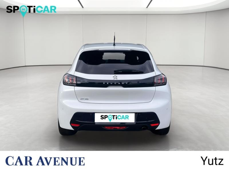 Occasion PEUGEOT 208 1.2 PureTech 100ch S&S Roadtrip EAT8 2021 Blanc nacré 13990 € à Yutz