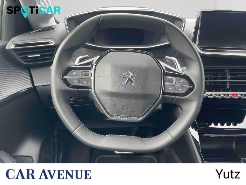 Occasion PEUGEOT 208 1.2 PureTech 100ch S&S Roadtrip EAT8 2021 Blanc nacré 13990 € à Yutz