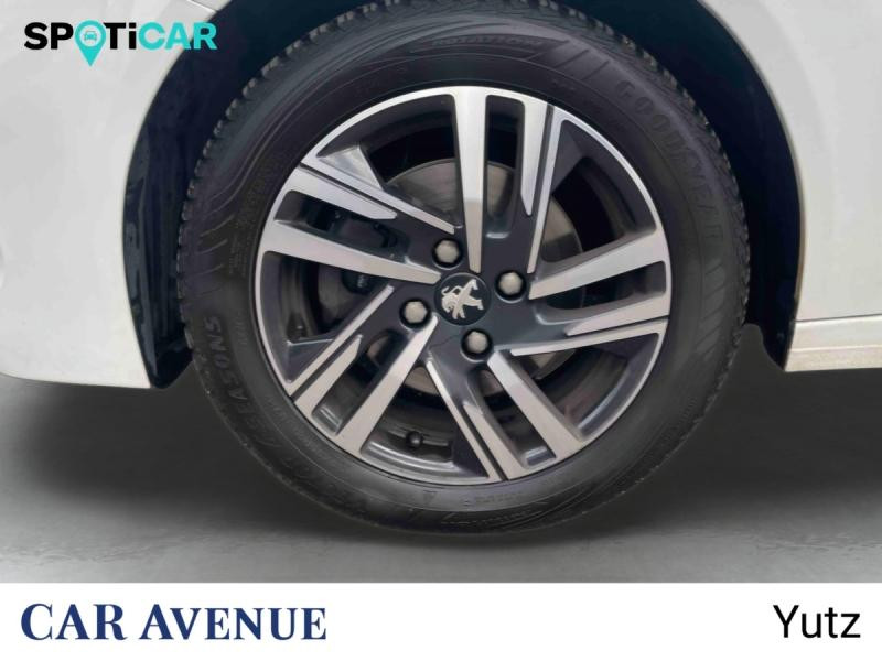 Occasion PEUGEOT 208 1.2 PureTech 100ch S&S Roadtrip EAT8 2021 Blanc nacré 13990 € à Yutz