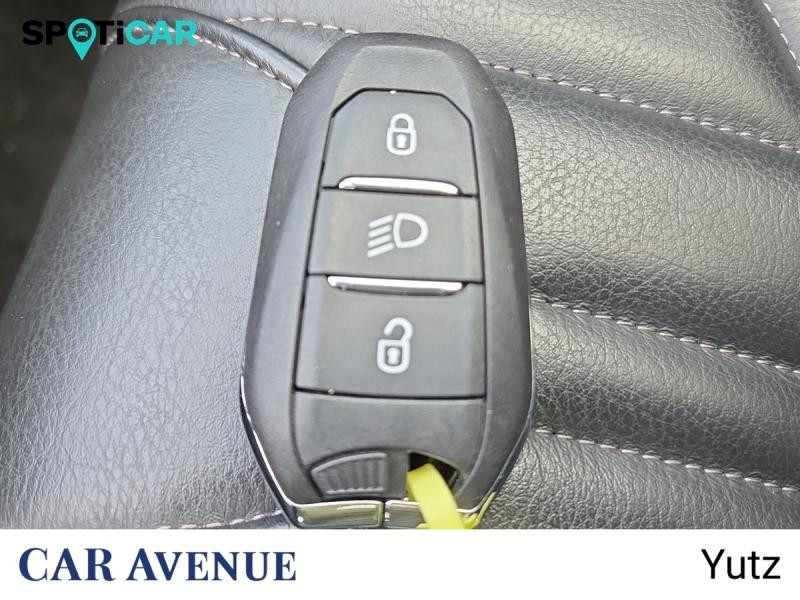 Used PEUGEOT 3008 1.2 PureTech 130ch Allure S&S EAT8 109g 2019 Noir Perla Nera (M) € 14990 in Yutz