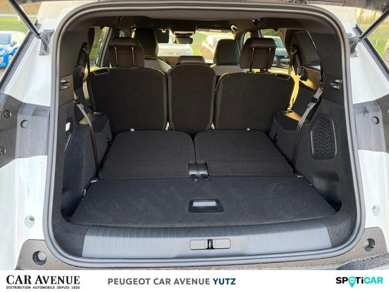 Used PEUGEOT 5008 Electrique 210ch Batterie 73 kWh Allure 2025 Blanc Okénite (M) € 44202 in Yutz