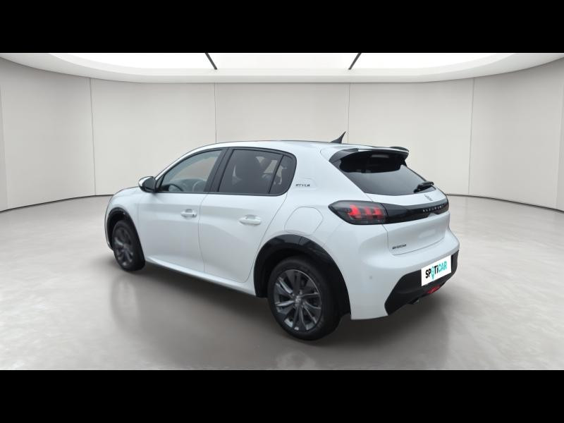 Used PEUGEOT 208 e-208 136ch Style 2021 Blanc Banquise (O) € 13290 in Yutz