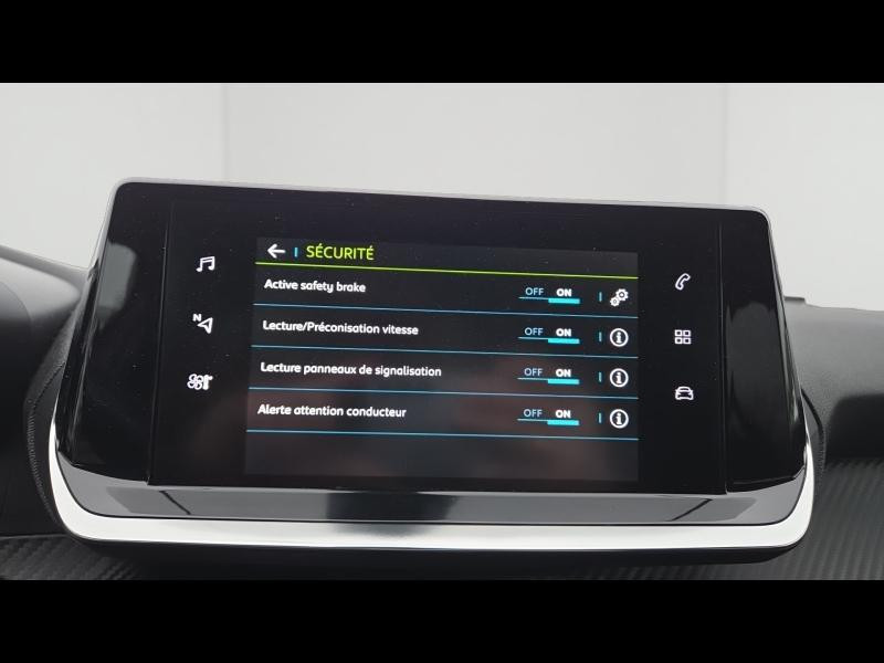 Used PEUGEOT 208 e-208 136ch Style 2021 Blanc Banquise (O) € 13290 in Yutz