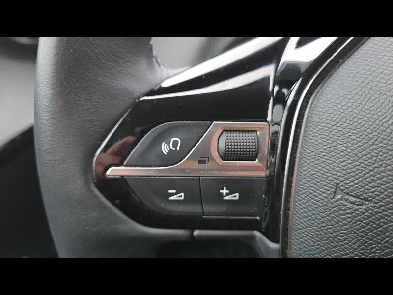 Used PEUGEOT 208 e-208 136ch Style 2021 Blanc Banquise (O) € 13290 in Yutz