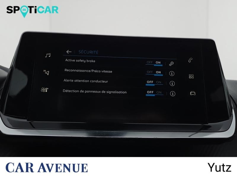 Occasion PEUGEOT 2008 1.2 PureTech 100ch S&S Style 2021 Noir Perla Nera (M) 13990 € à Yutz