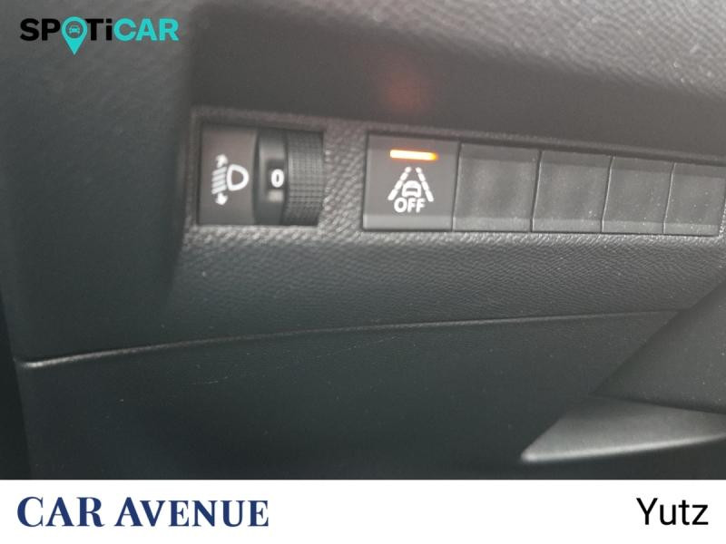 Occasion PEUGEOT 2008 1.2 PureTech 100ch S&S Style 2021 Noir Perla Nera (M) 13990 € à Yutz