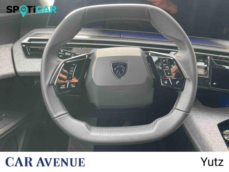 Occasion PEUGEOT 3008 1.2 Hybrid 145ch GT e-DCS6 2024 Noir Perla Nera (M) 30990 € à Yutz