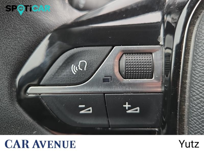 Occasion PEUGEOT 2008 1.2 PureTech 100ch S&S Style 2021 Noir Perla Nera (M) 13990 € à Yutz