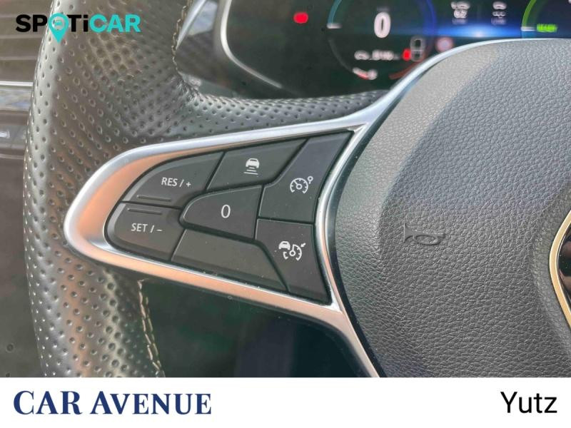 Used RENAULT Arkana 1.6 E-Tech 145ch RS Line -21B 2023 Blanc Perle € 18490 in Yutz