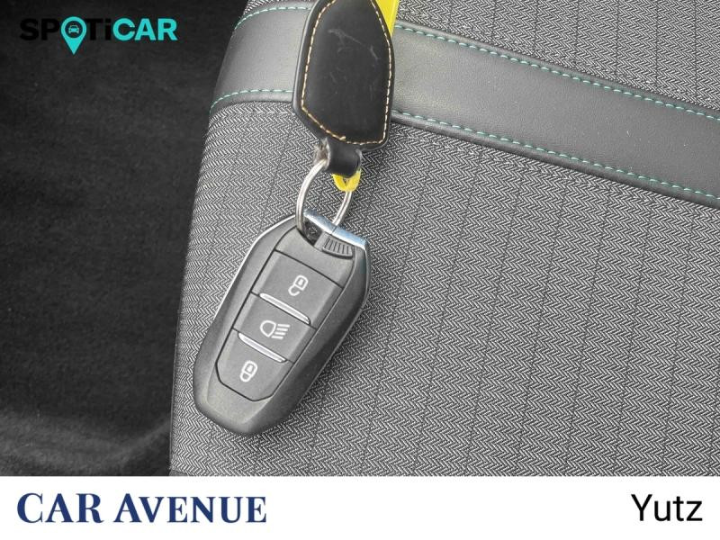 Used PEUGEOT 2008 1.2 PureTech 100ch S&S Allure Pack 2022 Rouge Elixir (S) € 14990 in Yutz