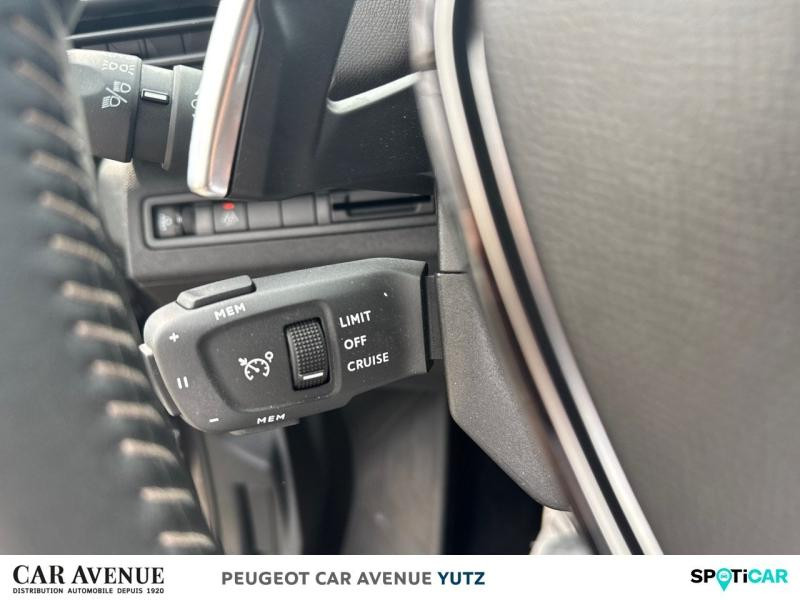 Used PEUGEOT 3008 1.5 BlueHDi 130ch S&S Active Pack EAT8 2022 Gris Platinium (M) € 22938 in Yutz