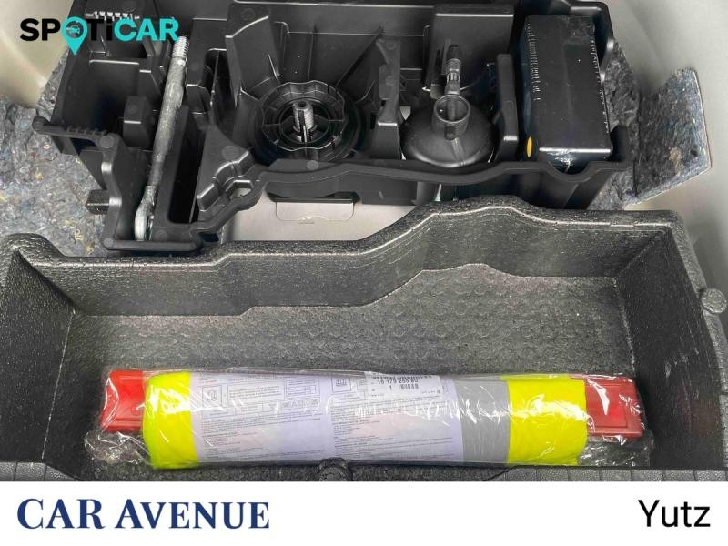 Used PEUGEOT 2008 1.2 PureTech 100ch S&S Allure Pack 2022 Rouge Elixir (S) € 14990 in Yutz