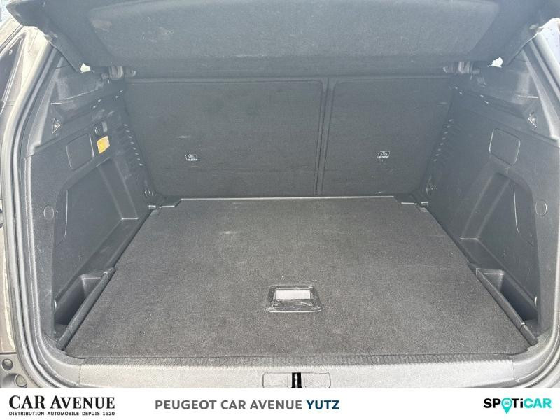 Used PEUGEOT 3008 1.5 BlueHDi 130ch S&S Active Pack EAT8 2022 Gris Platinium (M) € 22938 in Yutz