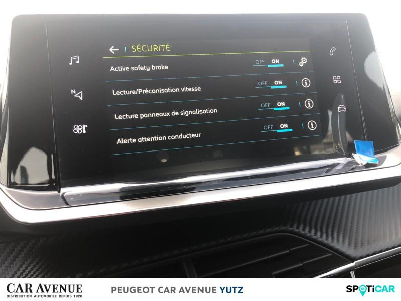 Used PEUGEOT 208 e-208 136ch Active 2021 Noir Perla Nera (M) € 12990 in Yutz