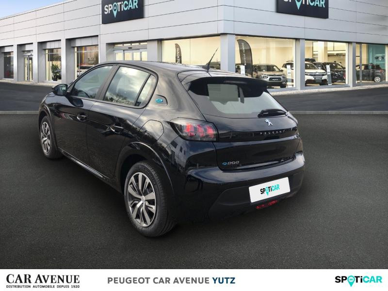 Used PEUGEOT 208 e-208 136ch Active 2021 Noir Perla Nera (M) € 12990 in Yutz