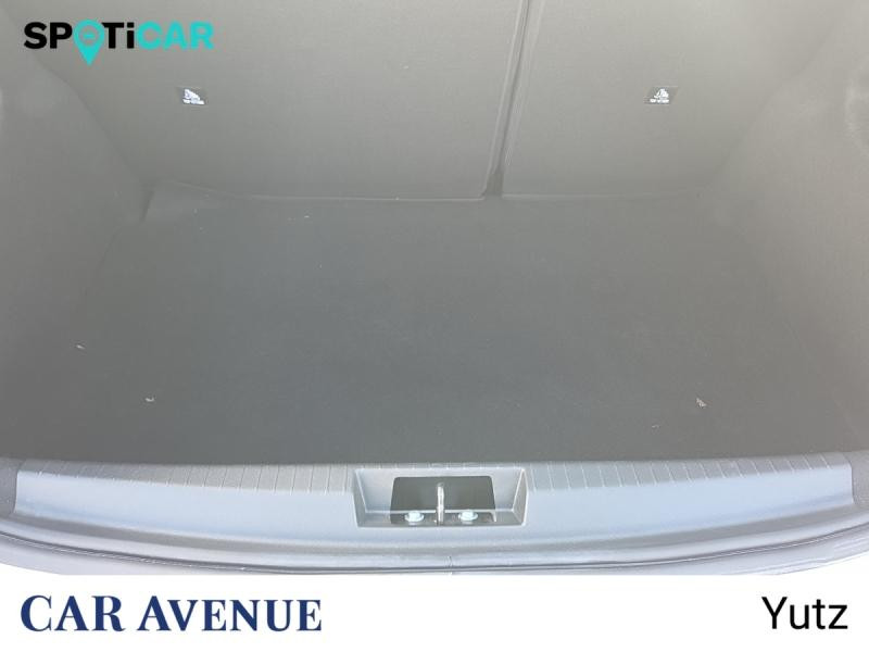 Used PEUGEOT 208 1.2 PureTech 75ch S&S Like 2021 Blanc Banquise (O) € 10990 in Yutz