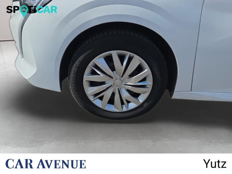 Used PEUGEOT 208 1.2 PureTech 75ch S&S Like 2021 Blanc Banquise (O) € 10990 in Yutz