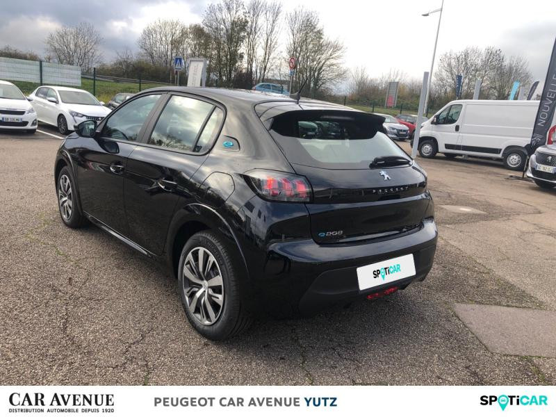 Used PEUGEOT 208 e-208 136ch Active 2021 Noir Perla Nera (M) € 12990 in Yutz