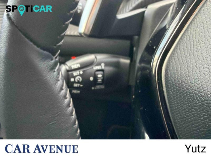 Used PEUGEOT 208 1.2 PureTech 100ch S&S Roadtrip EAT8 2021 Gris Artense (M) € 15490 in Yutz