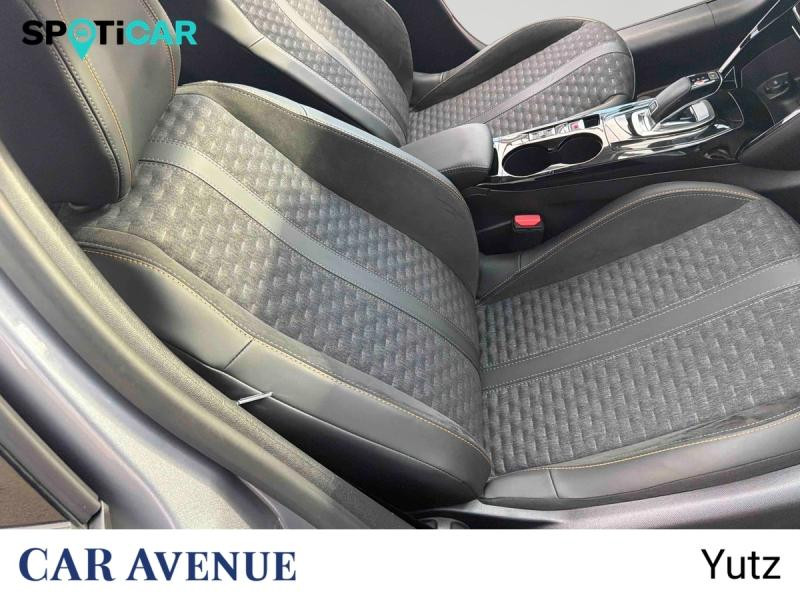 Used PEUGEOT 208 1.2 PureTech 100ch S&S Roadtrip EAT8 2021 Gris Artense (M) € 15490 in Yutz