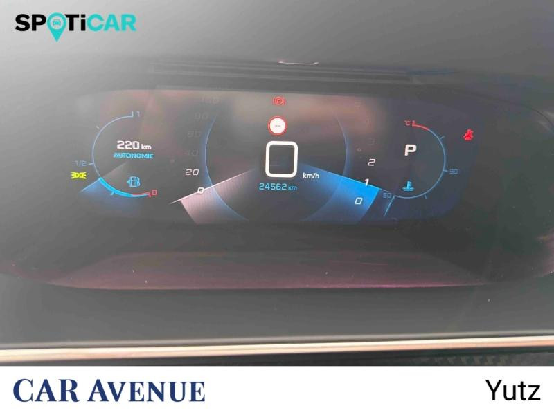 Used PEUGEOT 208 1.2 PureTech 100ch S&S Roadtrip EAT8 2021 Gris Artense (M) € 15490 in Yutz