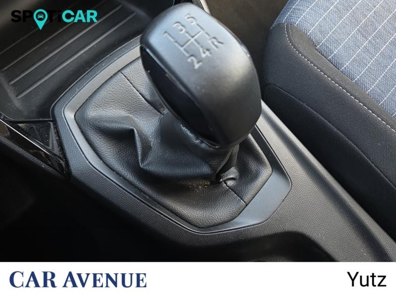 Used PEUGEOT 208 1.2 PureTech 75ch S&S Like 2021 Blanc Banquise (O) € 10990 in Yutz